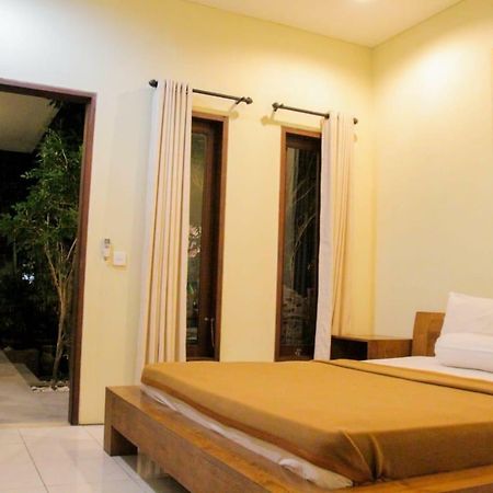 Putri Homestay Sanur  Exterior photo